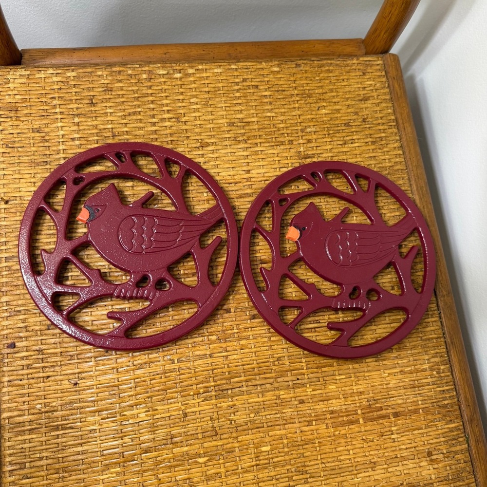 Pair (2)‎ Red Cardinal Trivet 8" Round Metal St. Nicholas Square 8"
